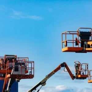 Corso di Aggiornamento piattaforme di lavoro mobili elevabili PLE patentino piattaforme aeree con o senza stabilizzatori